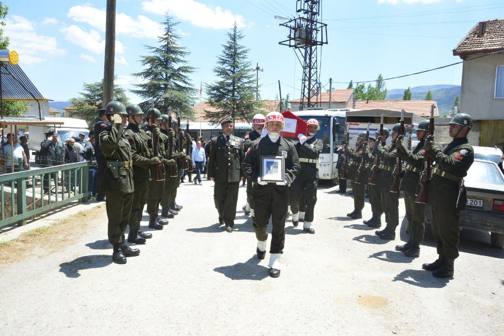 Kıbrıs Gazimiz Son Yolculuğuna Uğurlandı 