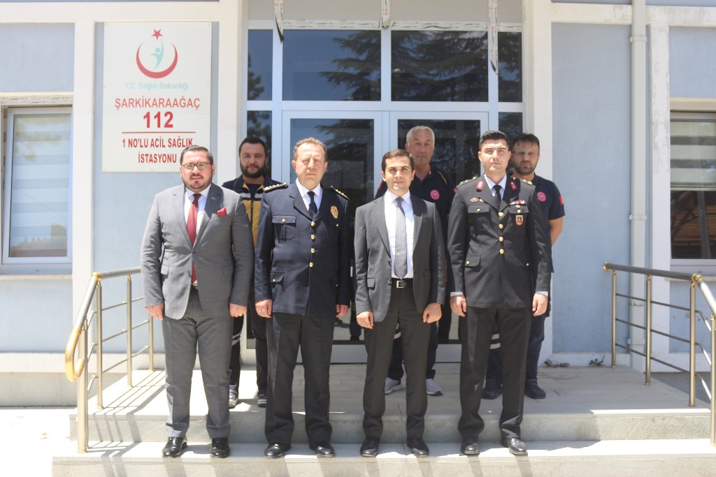 Kaymakam ARSLAN Görevi Başındaki Kamu Personelinin Bayramını Kutladı